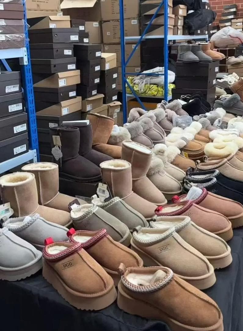 UGG footwear pallet, mixed lot