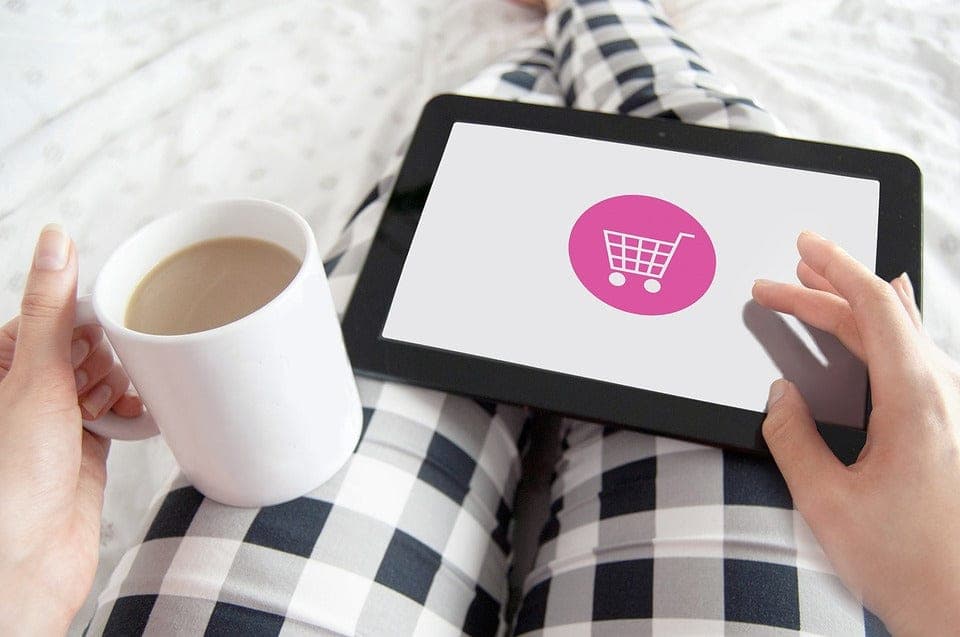 Wholesale Clothing Pallets: Grades, Brands, and Real Margins